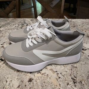 Dolce Vita Fashion Sneakers-NWT